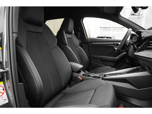 Audi A3 Sportback 45 TFSI e S edition Competition 272PK | Sonos Audio | Head-up Display | Elek. stoel | C... ActivLease financial lease