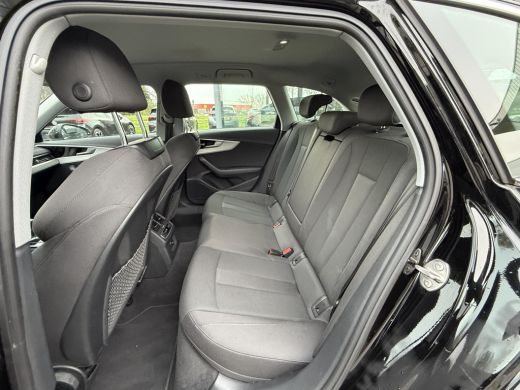 Audi A4 Avant Autr. 35 TFSI 150pk Advanced Ed. | Navi | Apple Carpl | Stoelverwarming | LED ActivLease financial lease