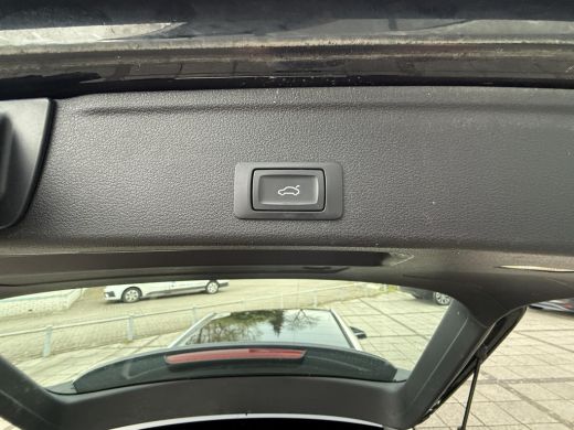 Audi A4 Avant Autr. 35 TFSI 150pk Advanced Ed. | Navi | Apple Carpl | Stoelverwarming | LED ActivLease financial lease