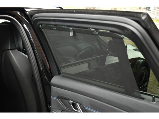 BMW 3 Serie Touring 330e M-Sport Pro Pano M-zetels ACC HUD HiFi 19inch ActivLease financial lease