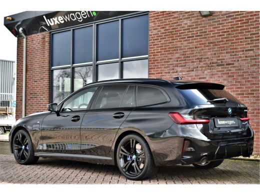 BMW 3 Serie Touring 330e M-Sport Pro Pano M-zetels ACC HUD HiFi 19inch ActivLease financial lease
