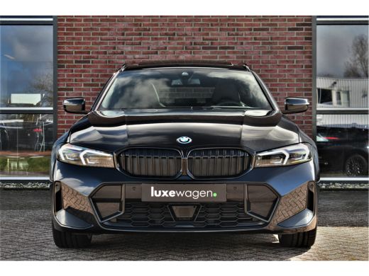 BMW 3 Serie Touring 330e M-Sport Pro Pano M-zetels ACC HUD HiFi 19inch ActivLease financial lease