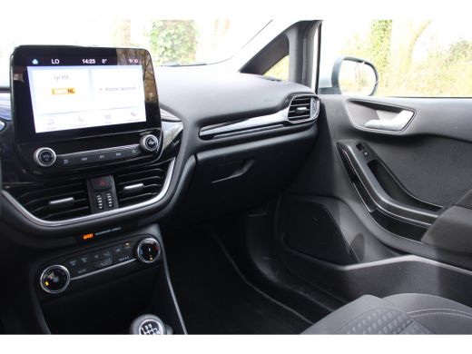 Ford Fiesta 1.0EB Titanium | NL-AUTO! | 1E EIGENAAR! | CRUISE | LED | PARK SENS | LANE ASSIST | DEALER OH! | ... ActivLease financial lease