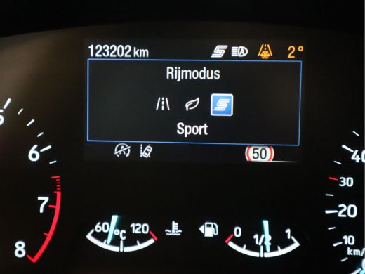 Ford Focus 1.0 EcoBoost Hybrid Titanium Style Adaptive CC / Trekhaak ActivLease financial lease