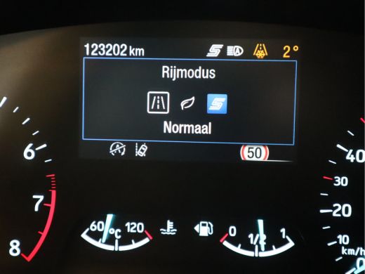 Ford Focus 1.0 EcoBoost Hybrid Titanium Style Adaptive CC / Trekhaak ActivLease financial lease