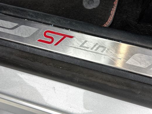 Ford Kuga 2.5 PHEV ST-Line PANORAMADAK | CAMERA | B&O AUDIO | TREKHAAK ActivLease financial lease