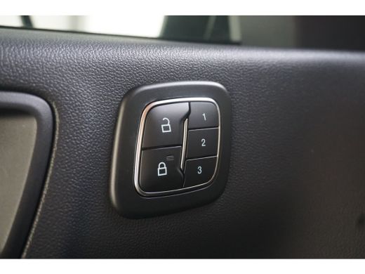 Ford Kuga 2.5 PHEV ST-Line X Black Package  | Apple Carplay/Android Auto|telefoonintegratie premium | Full-... ActivLease financial lease