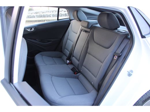 Hyundai IONIQ Hybrid 1.6 GDi i-Motion | Airco (automatisch) | DAB ontvanger ActivLease financial lease