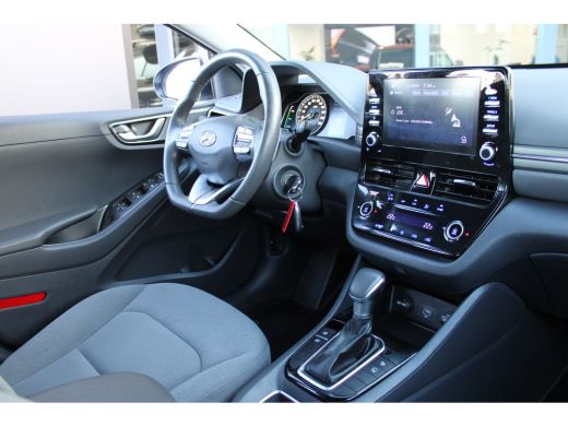 Hyundai IONIQ Hybrid 1.6 GDi i-Motion | Airco (automatisch) | DAB ontvanger ActivLease financial lease