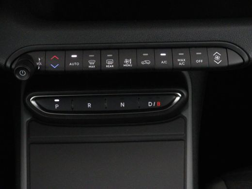 Jeep Avenger Longitude 54 kWh | SOH 93% | Warmtepomp | Carplay | Navigatie | Parkeerhulp | Full LED | Climate ... ActivLease financial lease