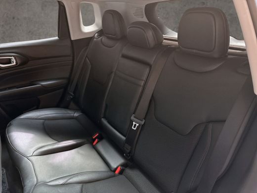 Jeep Compass 4xe 240 Plug-in Hybrid Electric Trailhawk 240Pk Automaat (PANORAMADAK, APPLE CARPLAY, GROOT NAVI,... ActivLease financial lease