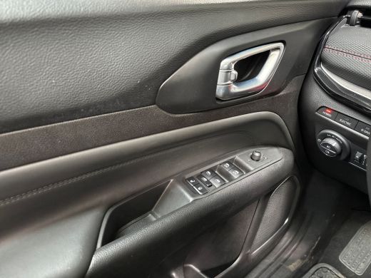 Jeep Compass 4xe 240 Plug-in Hybrid Electric Trailhawk 240Pk Automaat (PANORAMADAK, APPLE CARPLAY, GROOT NAVI,... ActivLease financial lease