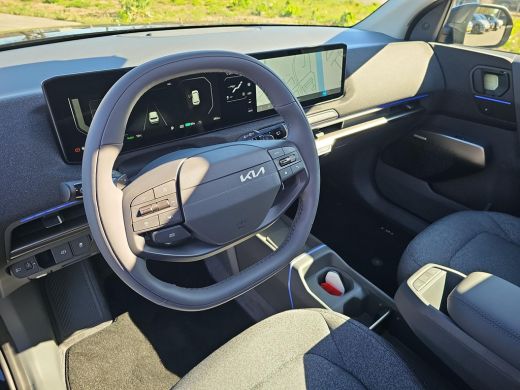 Kia EV2 Demo Edition 42.2 kWh | Schuifdak | 18 inch | Elektr. Stoel ActivLease financial lease