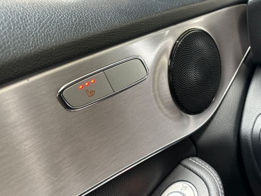 Mercedes-Benz C-Klasse 180 AMG Sport 156Pk Automaat (VIRTUAL COCKPIT, APPLE CARPLAY, GROOT NAVI, CAMERA, LEDER, STOELVER... ActivLease financial lease