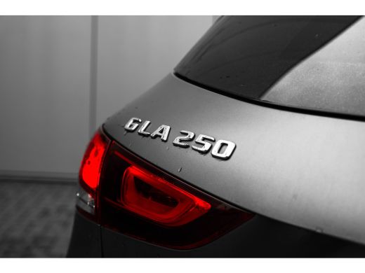 Mercedes-Benz GLA 250 e AMG Line 218PK | Panorama dak | Night Pakket | 360 camera | Widescreen | Elek. stoelen incl... ActivLease financial lease