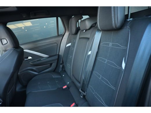 Opel Astra Sports Tourer 1.2 Hybrid 145pk Ultimate Automaat | 18" Lichtmetalen velgen bi-colour met grijze a... ActivLease financial lease