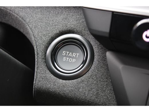 Opel Grandland Business Edition | Achteruitrijcamera | Afneembare trekhaak | Carrosserie in &eacute;&eacute;n kleur Lederen be... ActivLease financial lease