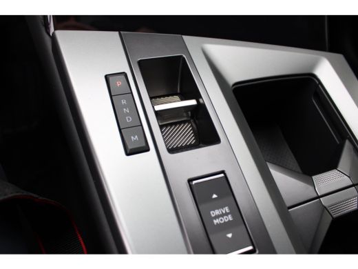 Opel Grandland Business Edition | Achteruitrijcamera | Afneembare trekhaak | Carrosserie in &eacute;&eacute;n kleur Lederen be... ActivLease financial lease