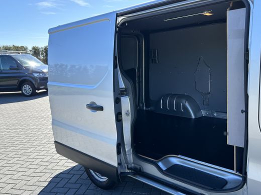 Opel Vivaro 1.6 CDTI 126 PK / L1H1 / 1e EIG. / ACHTERKLEP / AIRCO / CRUISE / NAVI / CAMERA / BLUETOOTH ActivLease financial lease
