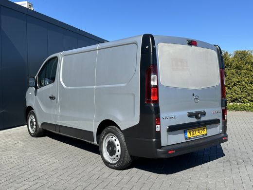 Opel Vivaro 1.6 CDTI 126 PK / L1H1 / 1e EIG. / ACHTERKLEP / AIRCO / CRUISE / NAVI / CAMERA / BLUETOOTH ActivLease financial lease