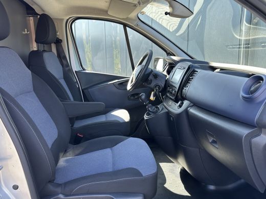 Opel Vivaro 1.6 CDTI 126 PK / L1H1 / 1e EIG. / ACHTERKLEP / AIRCO / CRUISE / NAVI / CAMERA / BLUETOOTH ActivLease financial lease
