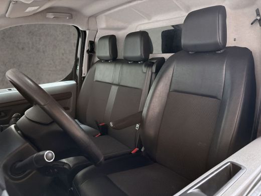 Opel Vivaro 2.0 CDTI L3H1 Edition 150Pk (APPLE CARPLAY, LEDER, 360 CAMERA, 3 ZITPLAATSEN, TREKHAAK, ARMSTEUN,... ActivLease financial lease