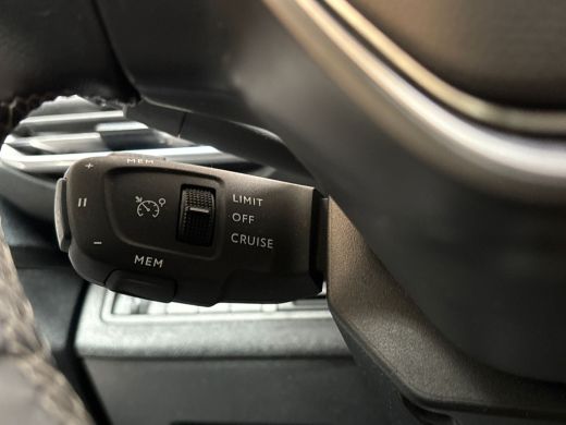 Peugeot 5008 1.2 PureTech Allure 7 Persoons (APPLE CARPLAY, GROOT NAVI, LEDER, 360 CAMERA, STOELVERWARMING, SP... ActivLease financial lease