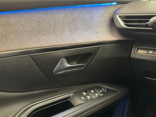 Peugeot 5008 1.2 PureTech GT Camera | Adaptieve Cruise | Parkeersensoren | Digitaal Dashboard | Leder/Stof | 1... ActivLease financial lease