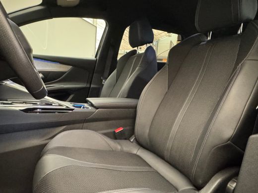 Peugeot 5008 1.2 PureTech GT Camera | Adaptieve Cruise | Parkeersensoren | Digitaal Dashboard | Leder/Stof | 1... ActivLease financial lease