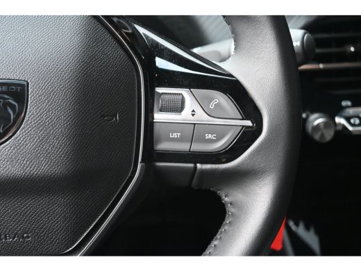 Peugeot e-2008 EV Style Avantage 54 kWh 97,1%SOH! | Allseason | Navigatie by App | Parkeersensoren | Cruise Cont... ActivLease financial lease