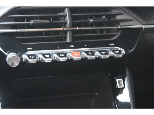 Peugeot e-2008 EV Style Avantage 54 kWh 97,1%SOH! | Allseason | Navigatie by App | Parkeersensoren | Cruise Cont... ActivLease financial lease