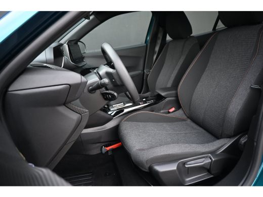Peugeot e-2008 EV Style Avantage 54 kWh 97,1%SOH! | Allseason | Navigatie by App | Parkeersensoren | Cruise Cont... ActivLease financial lease