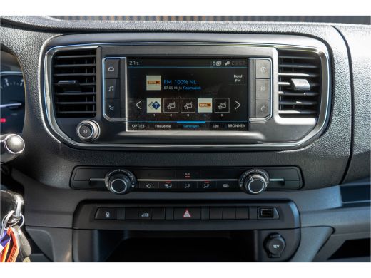 Peugeot Expert 2.0 BlueHDI 150 PK L3H1 | Head-up display | Camera | Carplay | Adapt.Cruise | PDC ActivLease financial lease