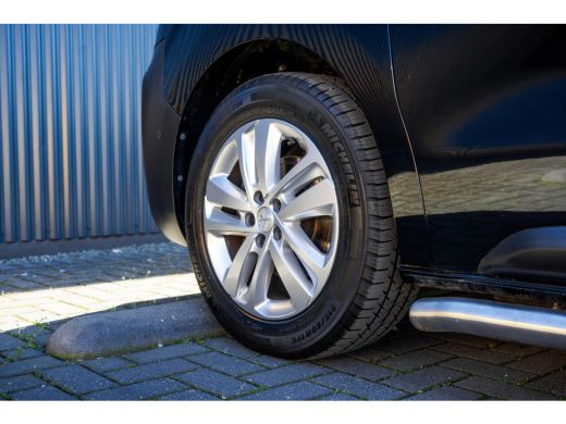 Peugeot Expert 2.0 BlueHDI 150 PK L3H1 | Head-up display | Camera | Carplay | Adapt.Cruise | PDC ActivLease financial lease