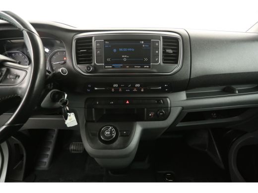 Peugeot Expert 2.0 BlueHDI L2H1 | Aut. | Airco | Camera | Adap. Cruise | 3 Zits | 2xSchuifdeur | Carplay | Parke... ActivLease financial lease