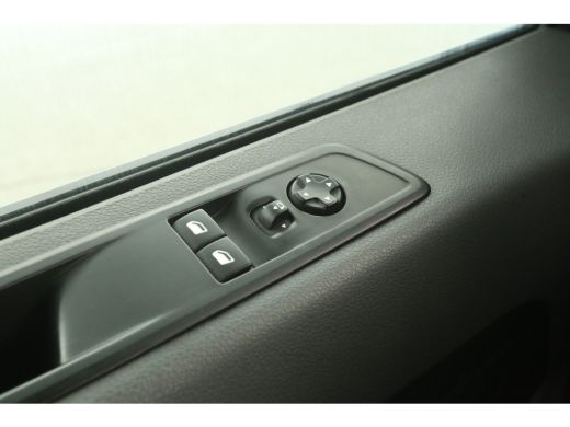 Peugeot Expert 2.0 BlueHDI L2H1 | Aut. | Airco | Camera | Adap. Cruise | 3 Zits | 2xSchuifdeur | Carplay | Parke... ActivLease financial lease