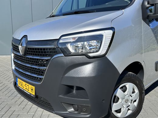 Renault Master T35 2.3 dCi 135 PK / L2H2 / 1e EIG. / TREKHAAK / 2x SCHUIFDEUR / CAMERA / AIRCO / CRUISE / BLIND ... ActivLease financial lease