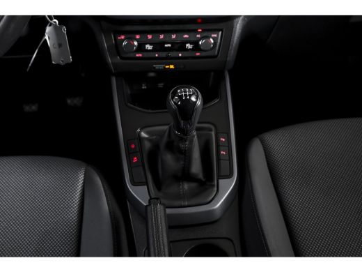 Seat Arona 1.0 TSI 95 PK Style | Dig. Cockpit | Cruise | PDC | Camera | App. Connect | ECC | LM 17" | ActivLease financial lease