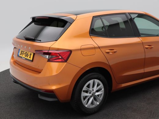 Skoda Fabia 1.0 TSi 110 Pk Automaat | Panorama dak | Parkeersensoren | Cruise Control | Stoel Verwarming | Ca... ActivLease financial lease