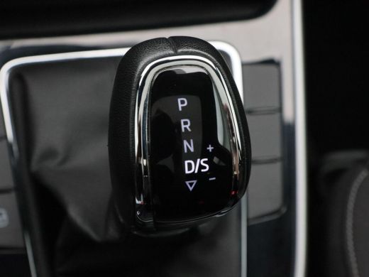 Skoda Fabia 1.0 TSi 110 Pk Automaat | Panorama dak | Parkeersensoren | Cruise Control | Stoel Verwarming | Ca... ActivLease financial lease