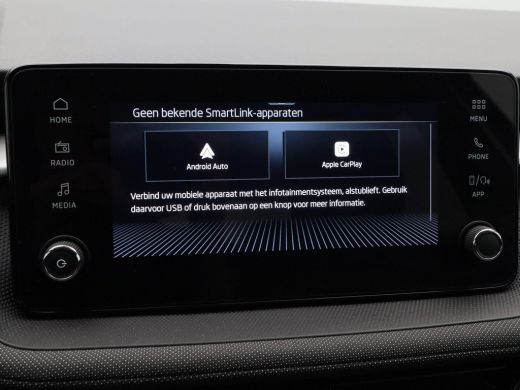 Skoda Fabia 1.0 TSi Selection | Parkeersensoren | Airco | Carplay | DAB | 15 Inch | 21.939 Km !! ActivLease financial lease