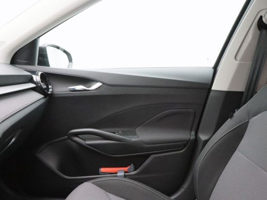 Skoda Fabia 1.0 TSi Selection | Parkeersensoren | Airco | Carplay | DAB | 15 Inch | 21.939 Km !! ActivLease financial lease