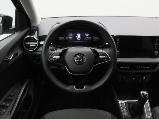 Skoda Fabia 1.0 TSi Selection | Parkeersensoren | Airco | Carplay | DAB | 15 Inch | 21.939 Km !! ActivLease financial lease