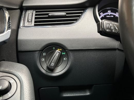 Skoda Octavia Combi 1.0 TSI Sport (APPLE CARPLAY, GROOT NAVI, CLIMATE, CRUISE, SPORTSTOELEN, PARKEERSENSOREN, N... ActivLease financial lease