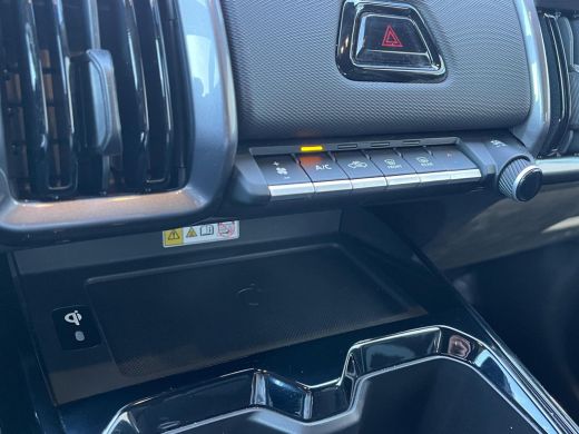 Suzuki e Vitara Style 61 kWh **STUURWIELVERWARMING/ 360 CAMERA/ PANORAMADAK** ActivLease financial lease