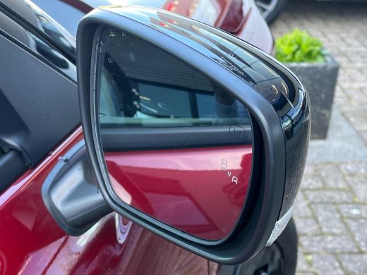 Suzuki e Vitara Style 61 kWh **STUURWIELVERWARMING/ 360 CAMERA/ PANORAMADAK** ActivLease financial lease