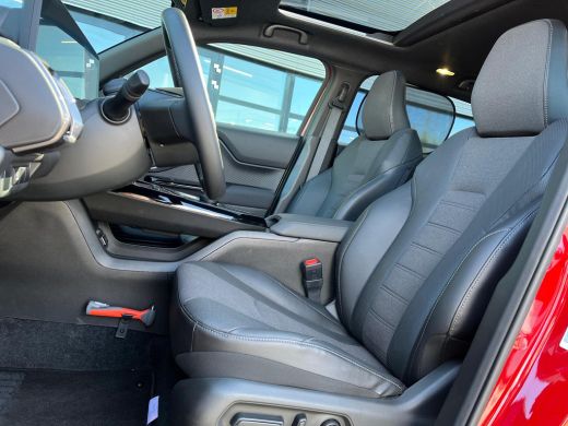 Suzuki e Vitara Style 61 kWh **STUURWIELVERWARMING/ 360 CAMERA/ PANORAMADAK** ActivLease financial lease