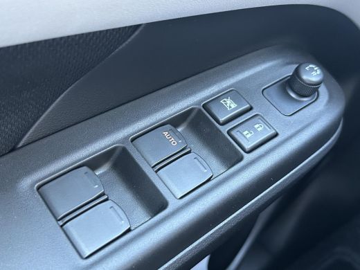 Suzuki Swift 1.2 Comfort Smart Hybrid **NIEUWE AUTO** ActivLease financial lease