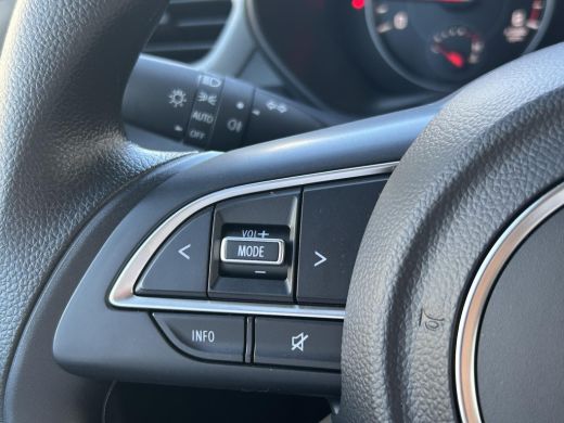 Suzuki Swift 1.2 Sport Smart Hybrid **KEYLESS/ DODEHOEK DETECTIE/ ADAPTIEF CRUISE CONTROL/ NAVIGATIE** ActivLease financial lease