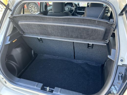 Suzuki Swift 1.2 Sport Smart Hybrid **KEYLESS/ DODEHOEK DETECTIE/ ADAPTIEF CRUISE CONTROL/ NAVIGATIE** ActivLease financial lease